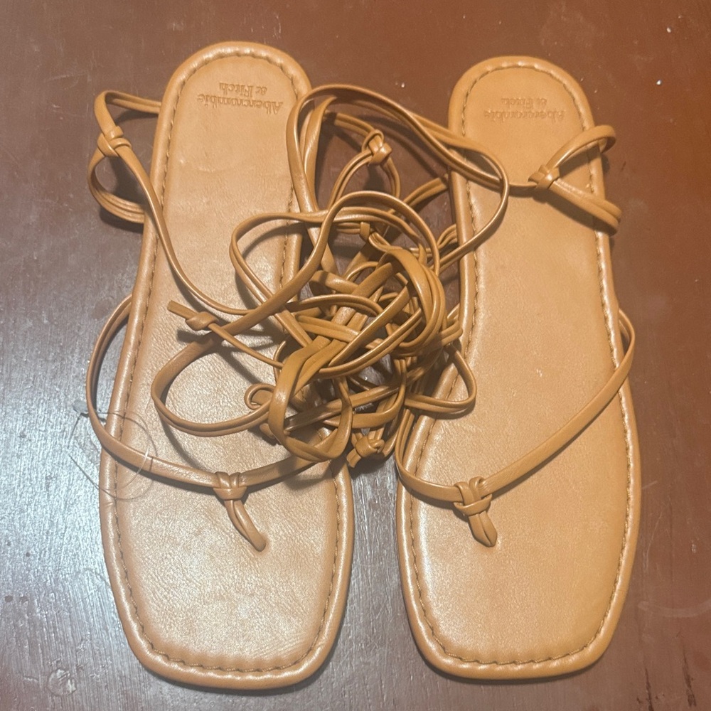 Abercrombie & Fitch Tan Strappy Sandals